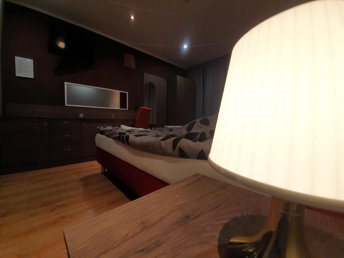 Lux Resort Kraśnik エクステリア 写真