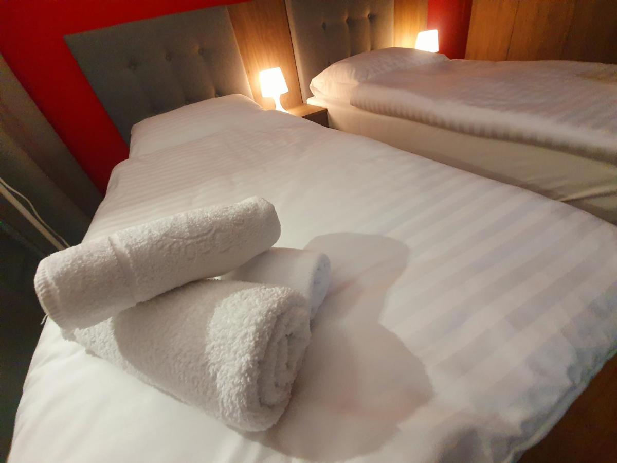 Lux Resort Kraśnik エクステリア 写真